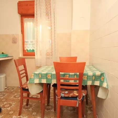 Apartment With A Parking Space - 6999 Umag