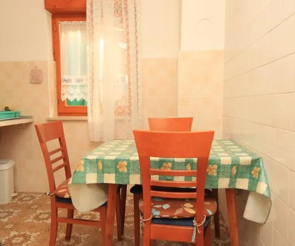 Apartamento With A Parking Space - 6999 Umag